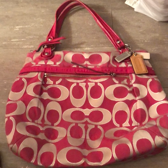 Coach Handbags - Coach tote